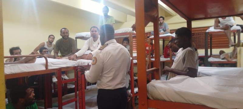 Área de alojamiento de La Carcelita del Palacio de Justicia de Santiago tras las mejoras realizadas en las instalaciones.