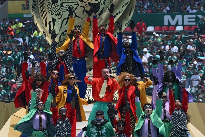 Concierto en el Estadio Azteca antes del partido inaugural del Mundial.