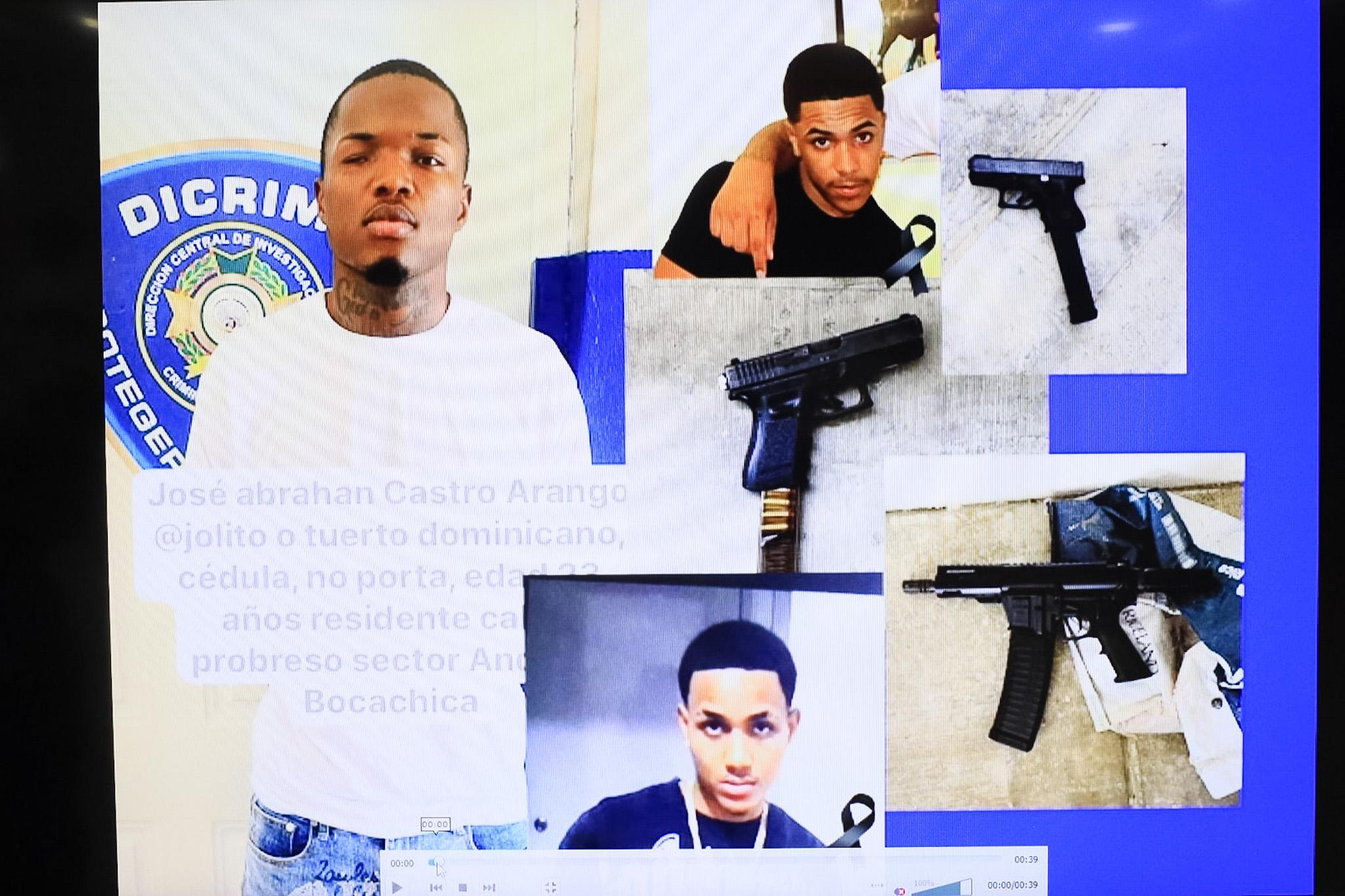 Agentes del DICRIM durante un operativo en Santo Domingo Norte relacionado con un enfrentamiento a tiros.